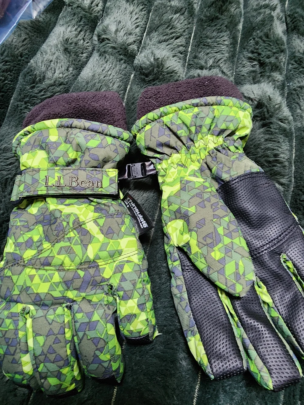 L.L. Bean Kids' Neon Green Geometric Insulated Gloves
